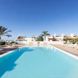 https://new-seaview-apartment-playa-paraso.adeje-hotels.com